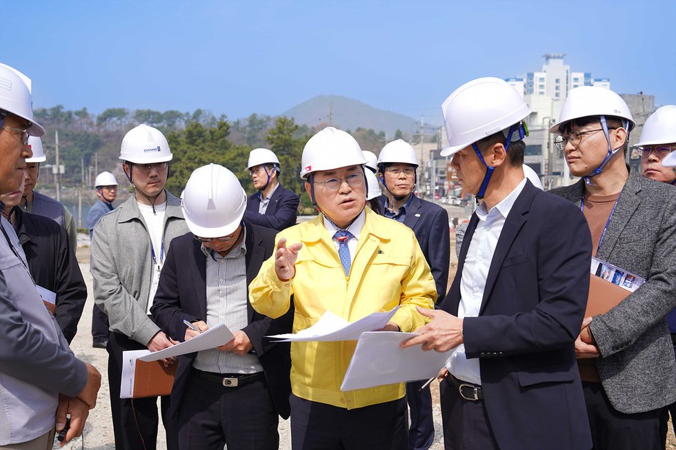 여수시, 선소테마정원서 현장 간부회의… 개관 준비 점검