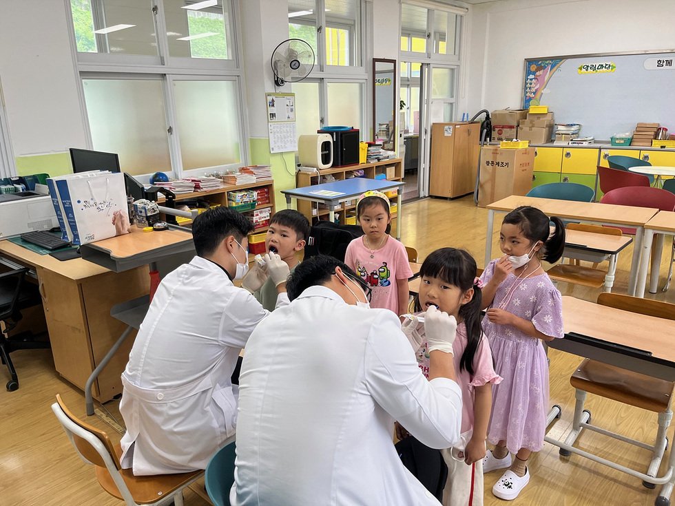 여수시, 초등학생 대상 ‘어린이 불소도포 사업’ 실시